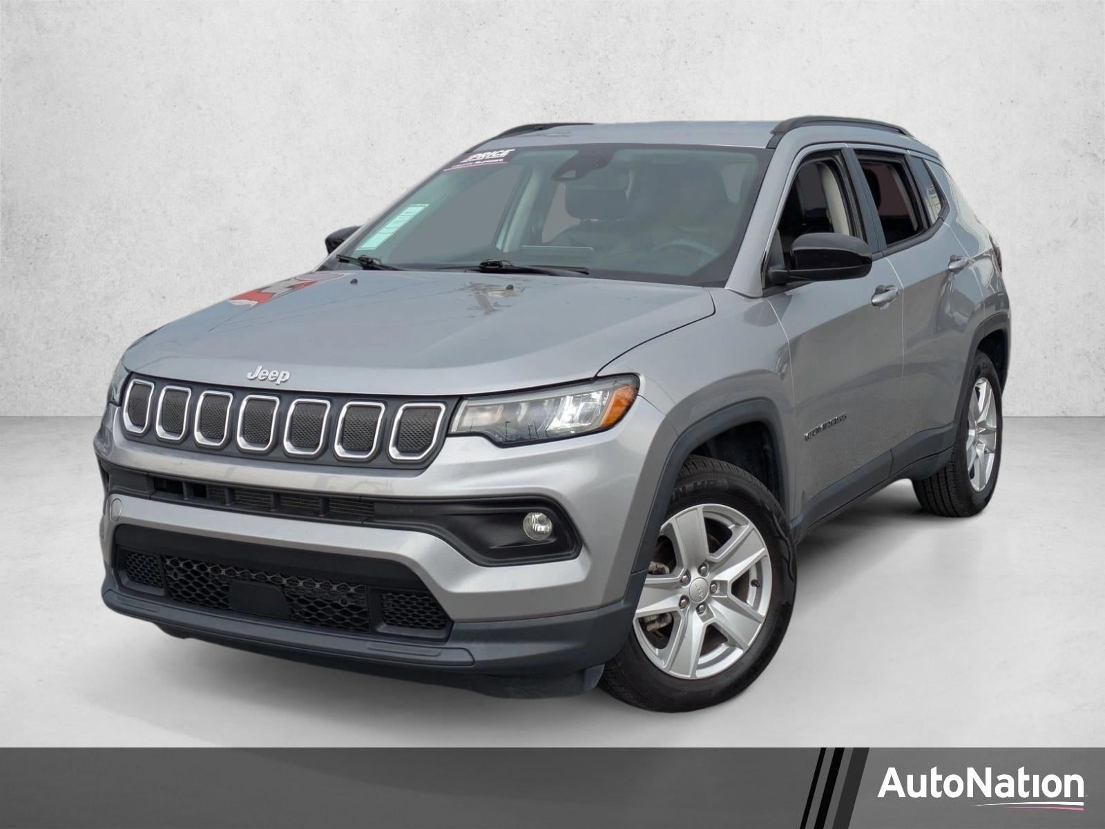 2022 Jeep Compass Latitude FWD in Billet Silver Metallic Clearcoat — front three-quarter view
